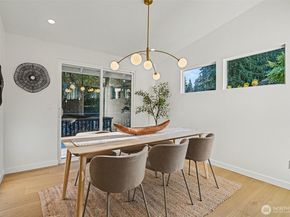 6560 W Mercer Way, Mercer Island WA 98040