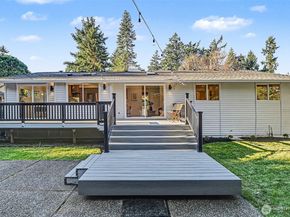 6560 W Mercer Way, Mercer Island WA 98040