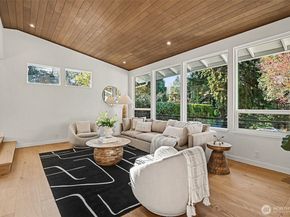 6560 W Mercer Way, Mercer Island WA 98040