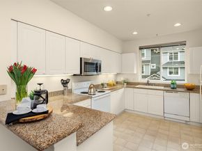 16125 Juanita Woodinville Way NE 414, Bothell WA 98011