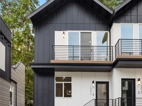 10823 11th Avenue NE, Seattle WA 98125