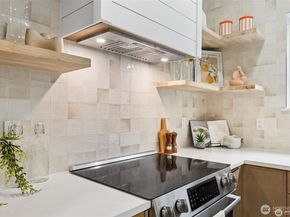 4002 Courtland Place S, Seattle WA 98118