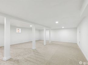 4002 Courtland Place S, Seattle WA 98118