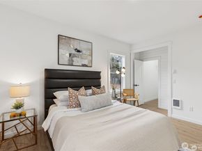 4002 Courtland Place S, Seattle WA 98118