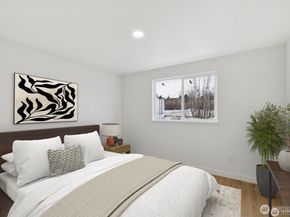 4002 Courtland Place S, Seattle WA 98118