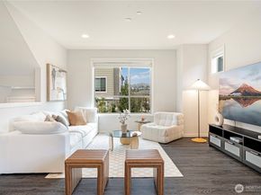 1187 7th Avenue NE 14.6, Issaquah WA 98029