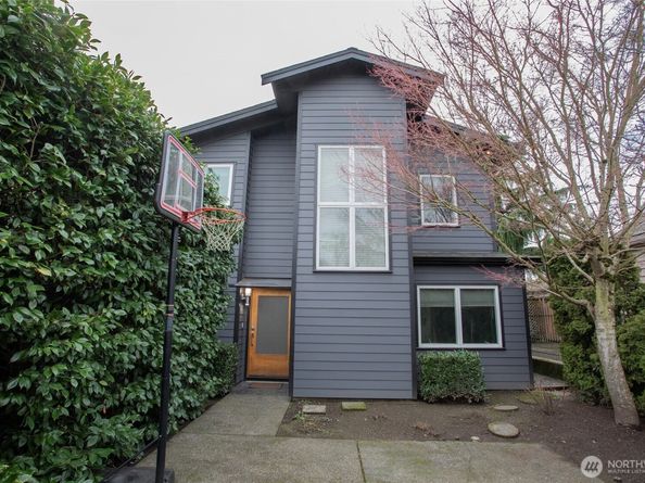 907 Broadway E, Seattle WA 98102