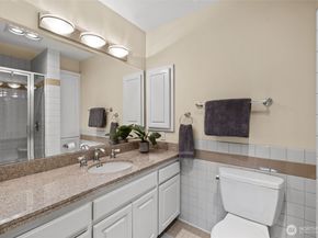 1527 California Avenue SW 401, Seattle WA 98116