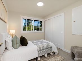 17222 58th Avenue W, Lynnwood WA 98037