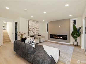 17222 58th Avenue W, Lynnwood WA 98037