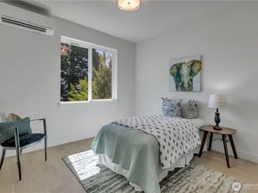 4019 4th Avenue NE B, Seattle WA 98105