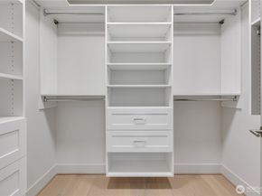 4019 4th Avenue NE B, Seattle WA 98105