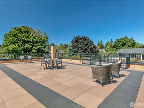 4019 4th Avenue NE B, Seattle WA 98105