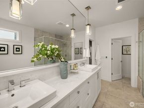 315 State Street S 21, Kirkland WA 98033