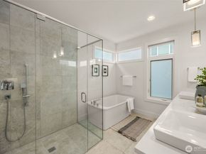 315 State Street S 21, Kirkland WA 98033