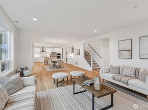 22216 98th Avenue W, Edmonds WA 98020