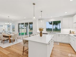 22216 98th Avenue W, Edmonds WA 98020