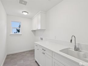 22216 98th Avenue W, Edmonds WA 98020