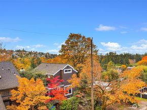 811 33rd Avenue E, Seattle WA 98112