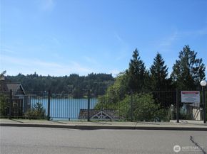 6006 Osprey Circle, Bremerton WA 98312