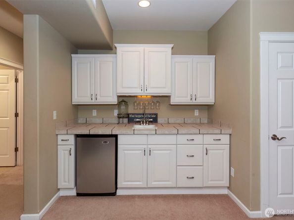 6006 Osprey Circle, Bremerton WA 98312