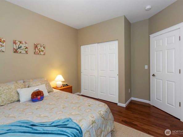 6006 Osprey Circle, Bremerton WA 98312