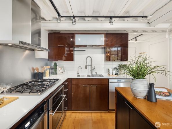 2914 E Madison Street 302, Seattle WA 98112
