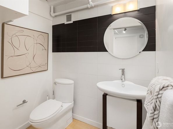2914 E Madison Street 302, Seattle WA 98112