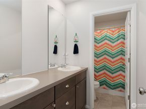 925 Panoramic Loop, Bremerton WA 98312