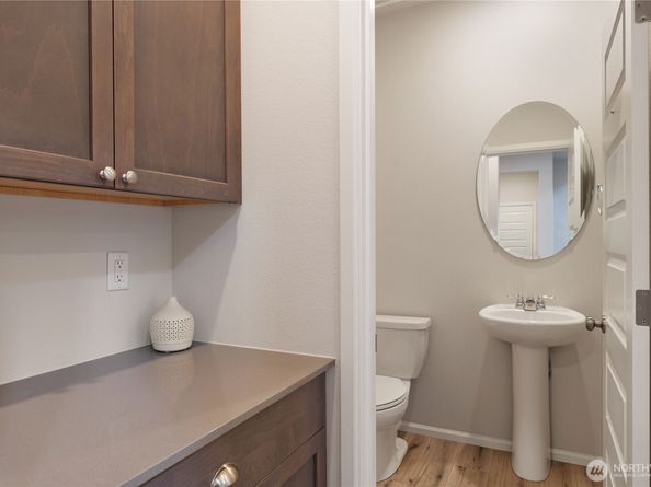 925 Panoramic Loop, Bremerton WA 98312