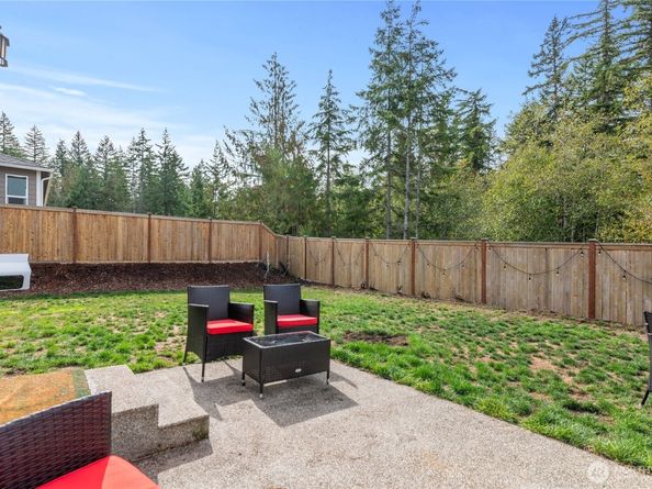 925 Panoramic Loop, Bremerton WA 98312