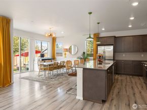 925 Panoramic Loop, Bremerton WA 98312