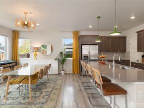 925 Panoramic Loop, Bremerton WA 98312