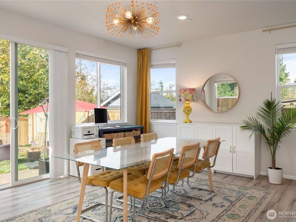 925 Panoramic Loop, Bremerton WA 98312