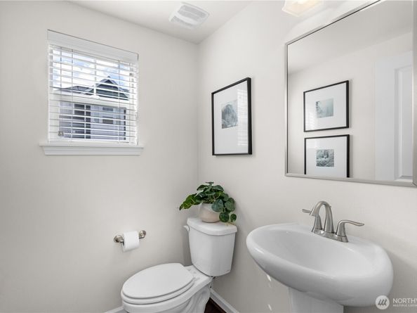 3280 SW Graham Street 601, Seattle WA 98126