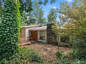 6123 110th Avenue SE, Bellevue WA 98006