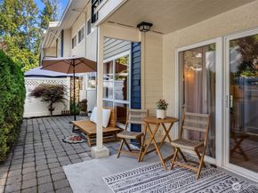 831 126th Place NE B103, Bellevue WA 98005
