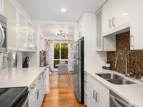 831 126th Place NE B103, Bellevue WA 98005