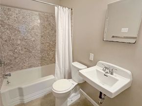 8352 Wabash Avenue S, Seattle WA 98118