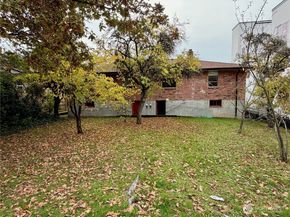 8352 Wabash Avenue S, Seattle WA 98118