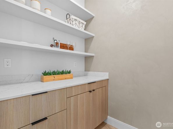 7344 22nd Avenue NW, Seattle WA 98117