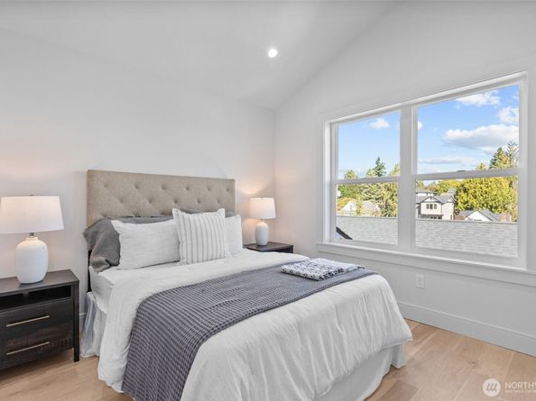 7344 22nd Avenue NW, Seattle WA 98117