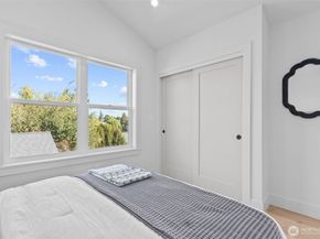 7344 22nd Avenue NW, Seattle WA 98117