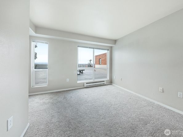 2818 Grand Avenue B212, Everett WA 98201