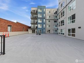 2818 Grand Avenue B212, Everett WA 98201