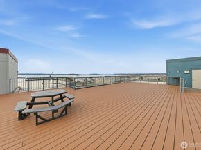 2818 Grand Avenue B212, Everett WA 98201