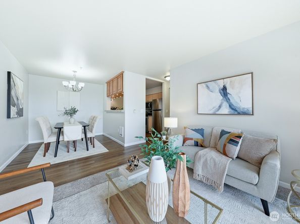 2818 Grand Avenue B212, Everett WA 98201