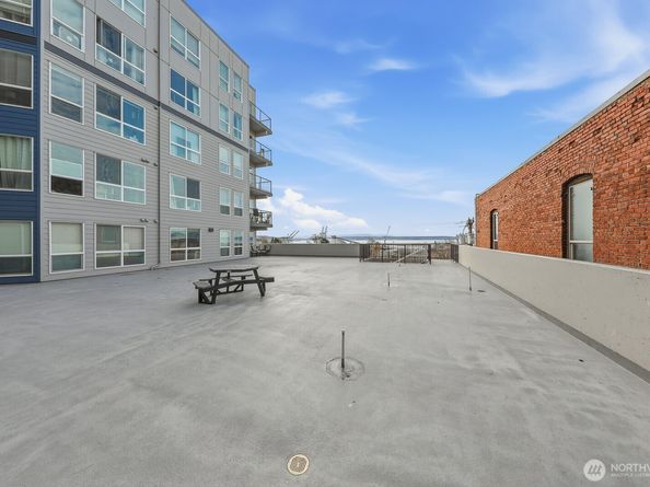 2818 Grand Avenue B212, Everett WA 98201