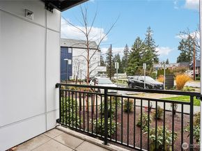 14598 Westminster Way N 102, Shoreline WA 98133