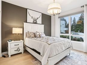 14598 Westminster Way N 102, Shoreline WA 98133